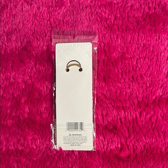 Crystal Collection Black and Gold Keychain - Picture 2 of 3